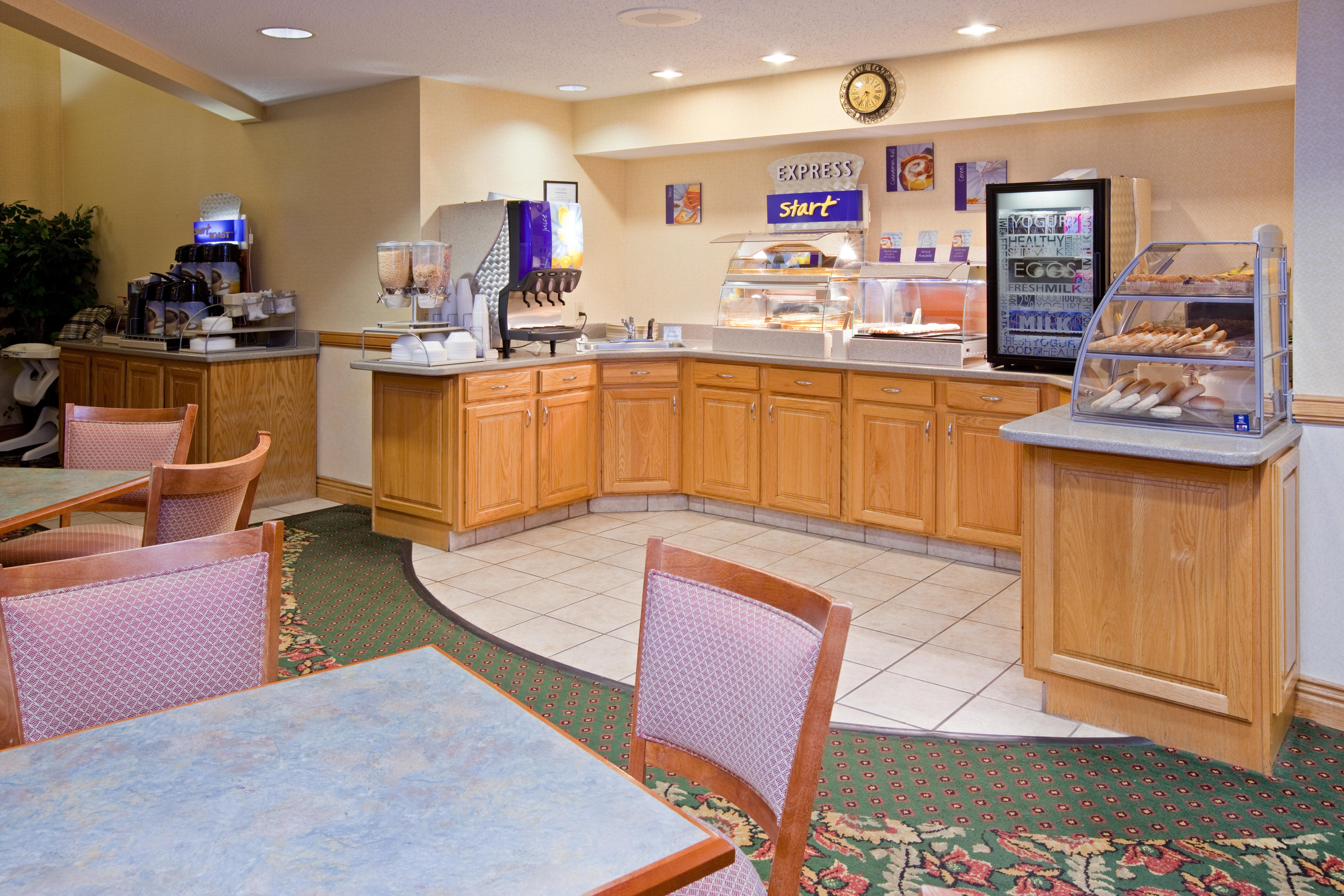 Holiday Inn Express Washington Ресторан фото